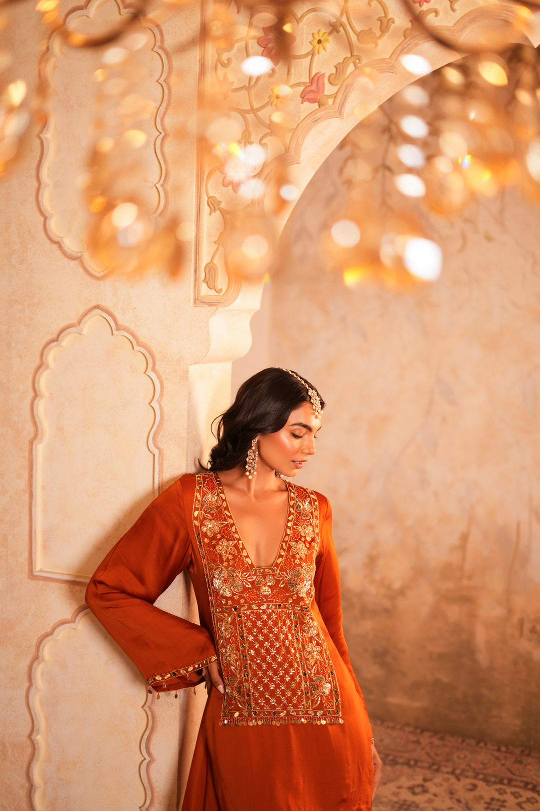 Avni Suit