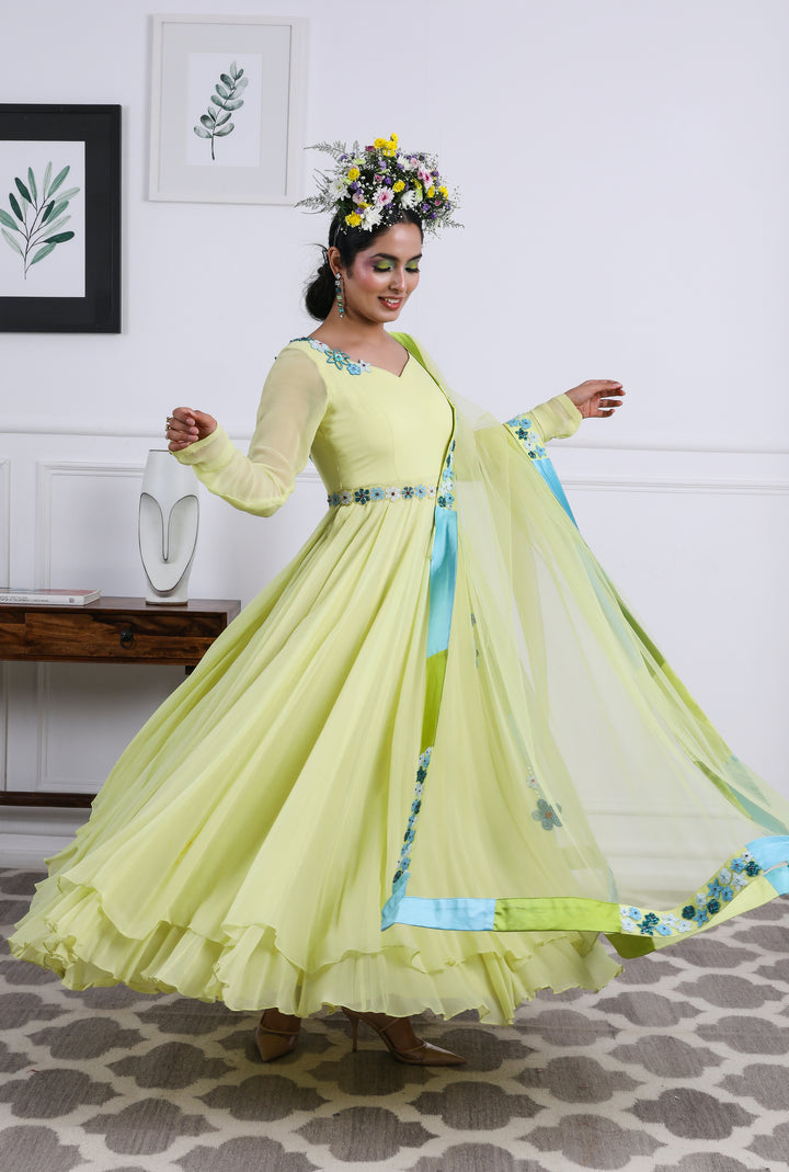 Nayra Anarkali