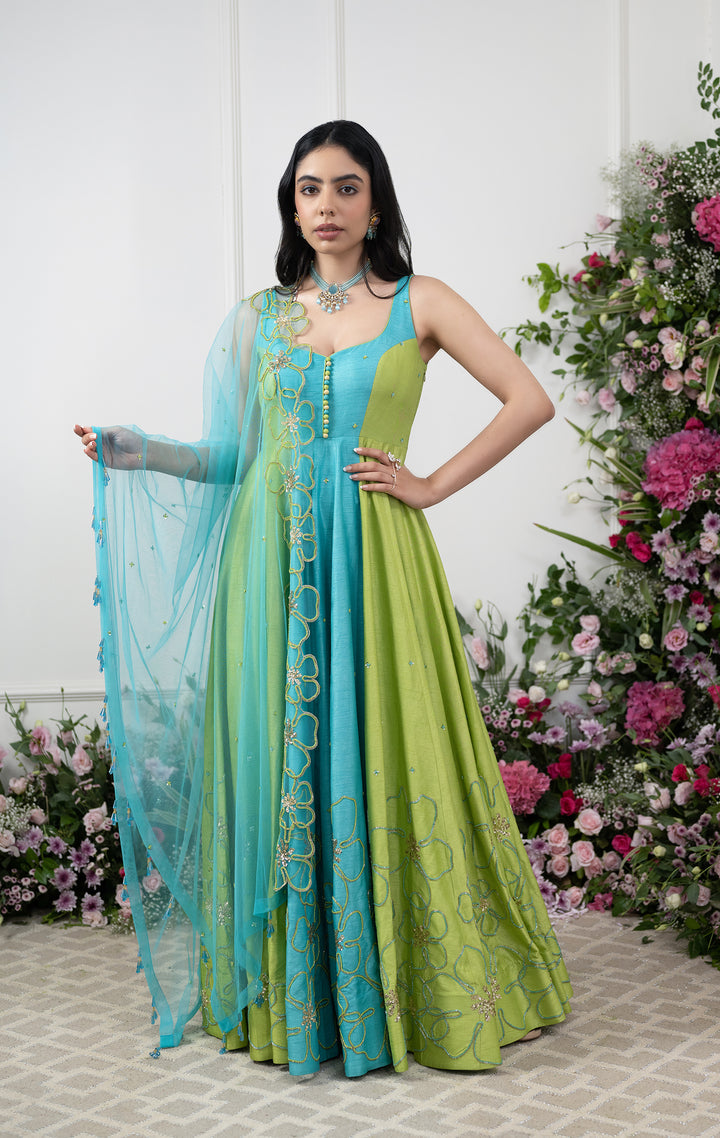 Aizah Anarkali