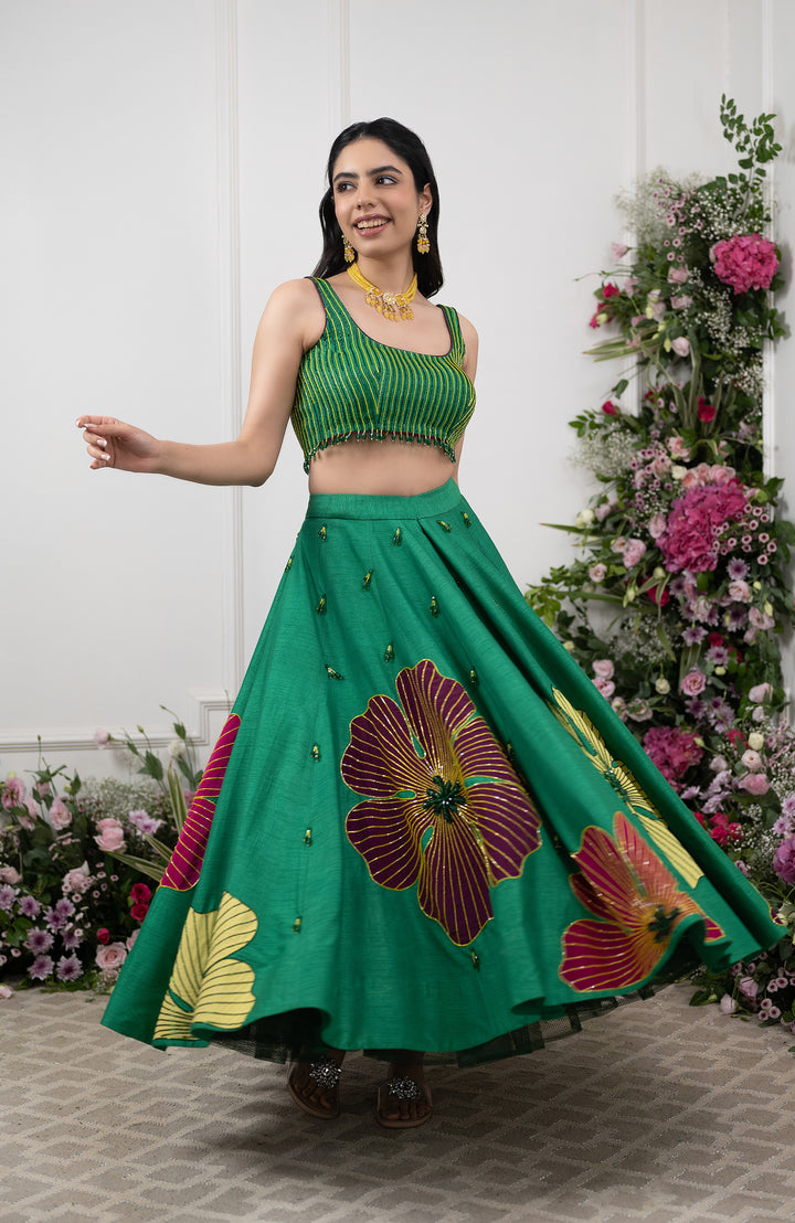 Azra Lehenga
